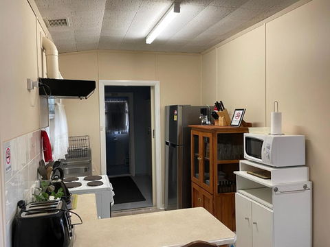 Homely Cottage - Accommodation BNB 2