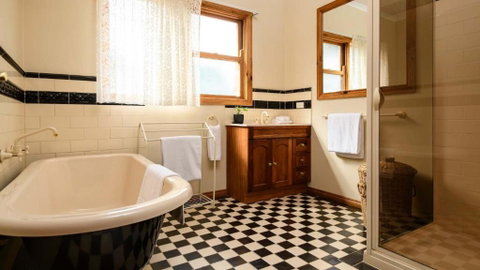 Honeycomb Lodge - Accommodation BNB 3
