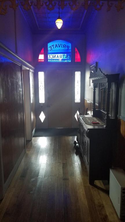 Hunters Hotel - Accommodation BNB 2