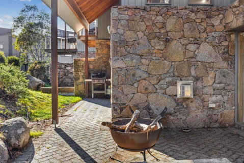 Ice 3 - Accommodation BNB 1