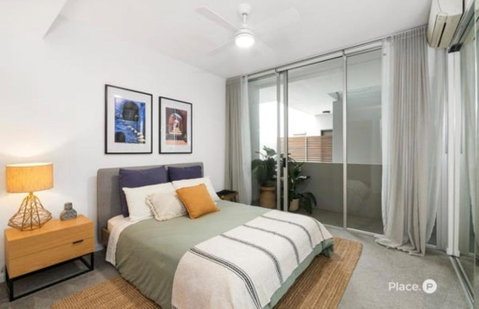 Indigo On Oxford Street - Riverside Two Bedroom Apartment - Accommodation BNB 3