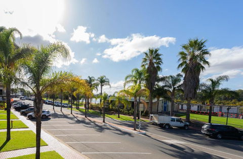 Hotel Renmark - Accommodation BNB 1