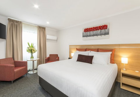 Adelaide Royal Coach - Accommodation BNB 1