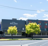Adelaide Royal Coach - Accommodation BNB
