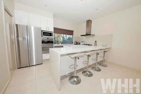 Adelphi Views On Luton - Woodlands - Accommodation BNB 1