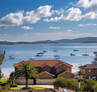 Aislinn' 3/273 Corrie Parade - air con water views BBQ - Accommodation BNB