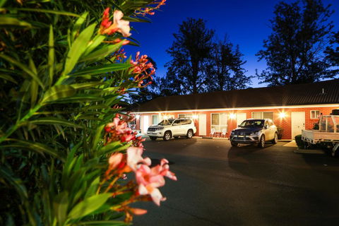 Akuna Motor Inn And Apartments - Accommodation BNB 0
