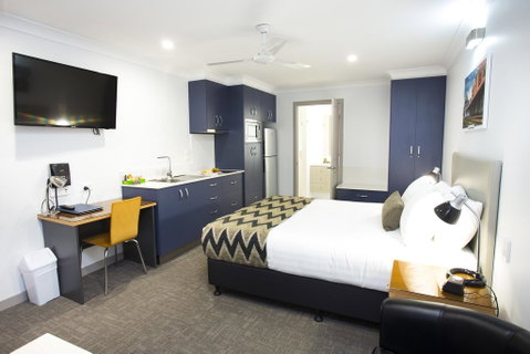 Altitude Motel Apartments - Accommodation BNB 3