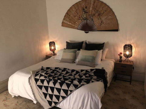 Amazing River Views - Fabulous Footscray Fun!!! - Accommodation BNB 1
