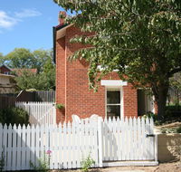 Annies Garden Cottage - Accommodation BNB