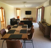 Annies Holiday Units - Accommodation BNB