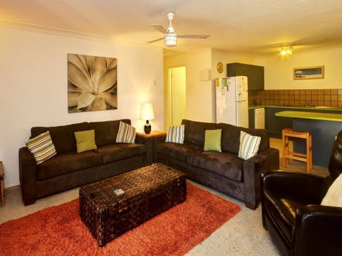 Apartment With Inground Pool - Accommodation BNB 0