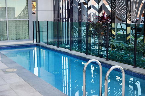 Apartments @ 79 Goondoon - Accommodation BNB 2