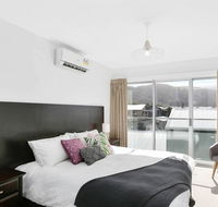 APOLLO 13 STUDIO - free wifi opposite beach - Accommodation BNB