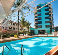 Aqualine Apartments On The Broadwater - Accommodation BNB