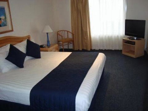Aqualuna Beach Resort - Accommodation BNB 1