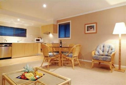 Aqualuna Beach Resort - Accommodation BNB 2