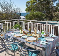 Araluen on Holden - great deck with ocean views - Accommodation BNB