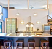 Architecturally designed beach house - Accommodation BNB