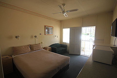 Aromet Motor Inn - Accommodation BNB 2