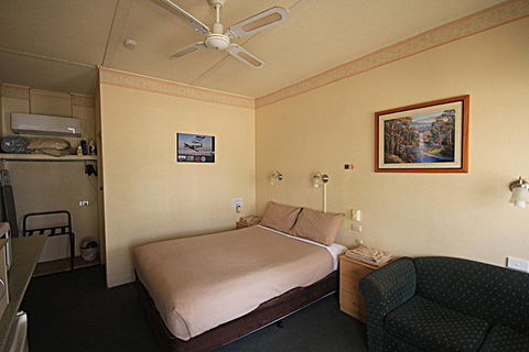 Aromet Motor Inn - Accommodation BNB 3