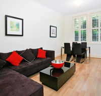 Art Deco in the Cul-de-Sac - Spacious Executive 1BR Potts Point Apartment in Quiet Cul-de-Sac - Accommodation BNB