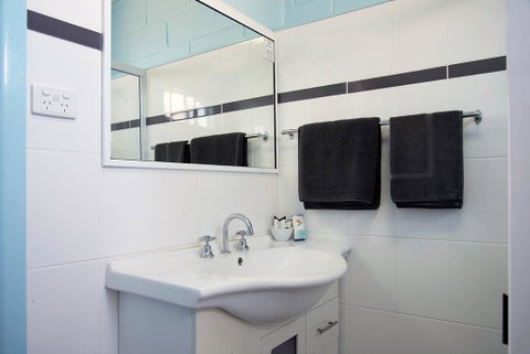 Artesian Motor Inn - Accommodation BNB 3