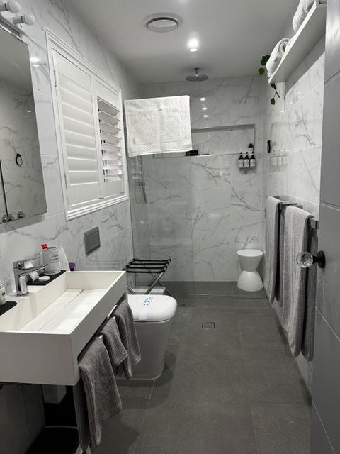 Luxury Boutique Self-Contained Private Granny Flat - Accommodation BNB 2