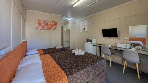 Matilda Motel - Accommodation BNB 1