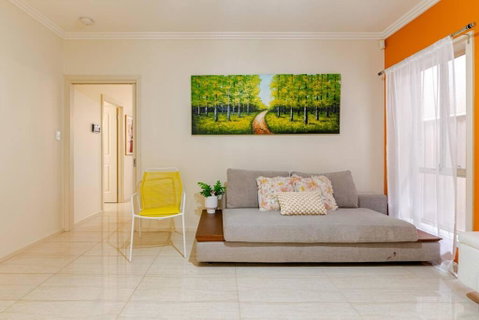 Morden Elegant 4 Bedroom House - Accommodation BNB 3