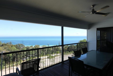 Moreton Magnificent Views - Accommodation BNB 0