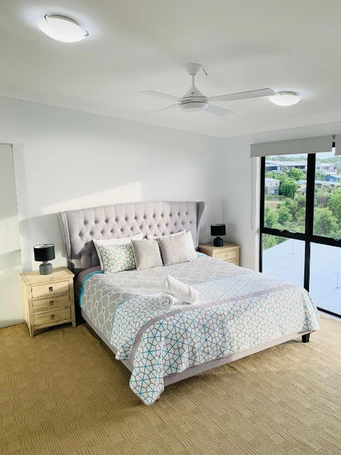 Moreton Magnificent Views - Accommodation BNB 2