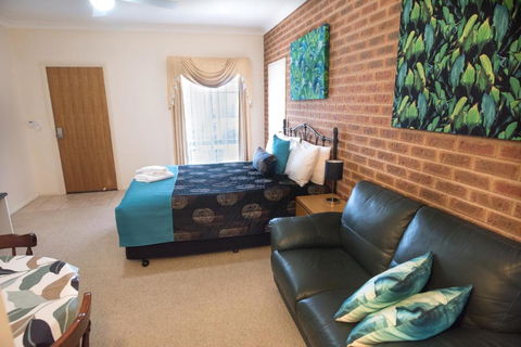 Motel Views Yackandandah - Accommodation BNB 3