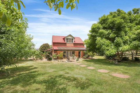 Mount Bolton Retreat - Accommodation BNB 0
