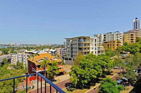 Mountway Holiday Apartments - Accommodation BNB 2