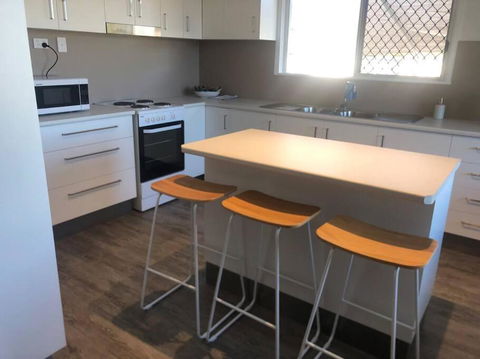 Mt Isa - Emerald Gem 3 Bedroom Home QUIET AREA - Accommodation BNB 3