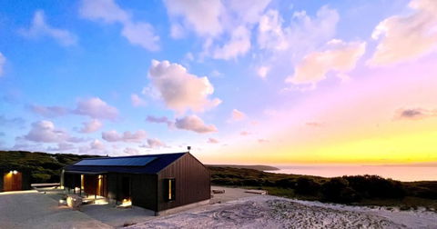 Native Dog Cabin - Accommodation BNB 0