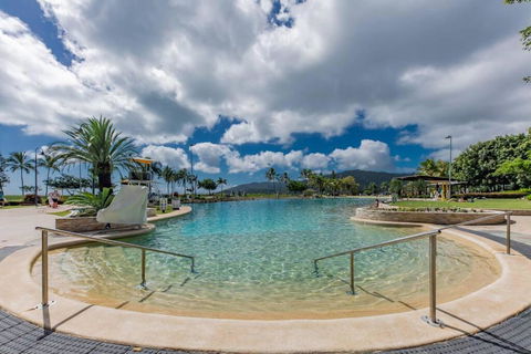 NEW! Gorgeous 2BR Apartment With Stunning Ocean Views! - Accommodation BNB 3
