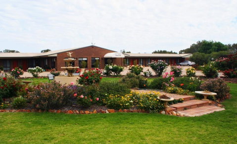 Newell Motor Inn Narrandera - Accommodation BNB 1