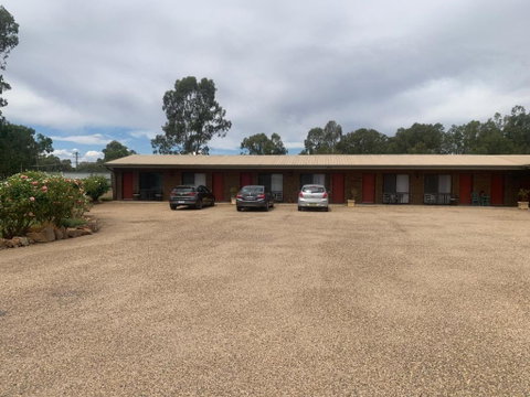 Newell Motor Inn Narrandera - Accommodation BNB 3