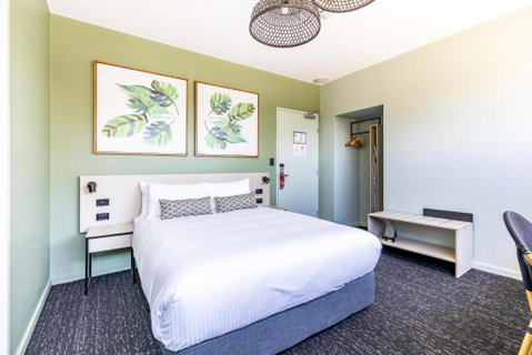 Nightcap At Commercial Hotel - Accommodation BNB 2
