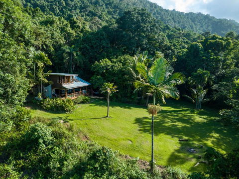 Noah Creek Eco Huts - Accommodation BNB 2