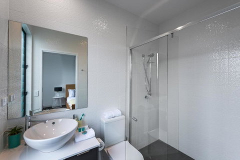 Oxford Steps - Executive 2BR Bulimba Apartment Across From The Park On Oxford St - Accommodation BNB 2