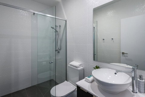 Oxford Steps - Executive 2BR Bulimba Apartment Across From The Park On Oxford St - Accommodation BNB 3