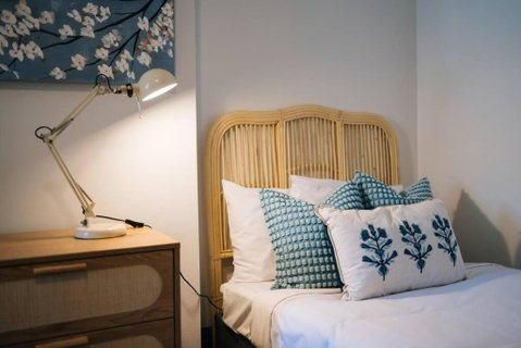 OnceUp A BlueMoon Terrace Nr CBD - Accommodation BNB 1