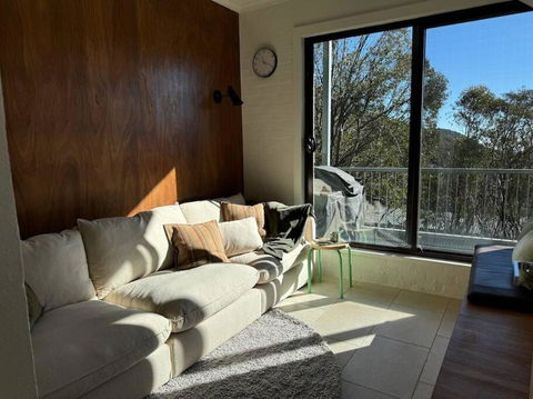 One Cedarwood - Petite Challet Falls Creek - Accommodation BNB 2