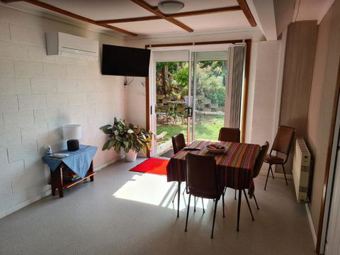Orchard 2 Bedroom Apartment In Devonport - Accommodation BNB 1