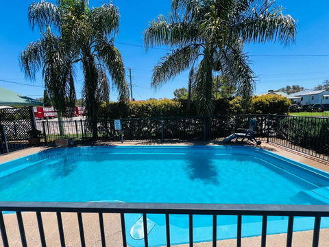OVERLANDER MOTOR LODGE - Accommodation BNB 0