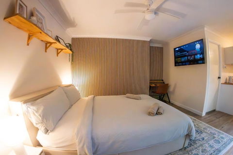 Peaceful Studio Close To Shops, Motorway, National Forest & Koalas! - Accommodation BNB 2