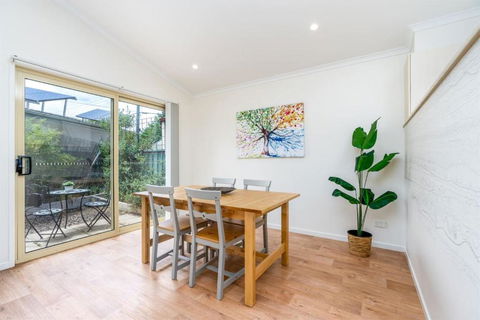 Peaceful 1BR Courtyard Unit In Quiet Dickson - Accommodation BNB 1